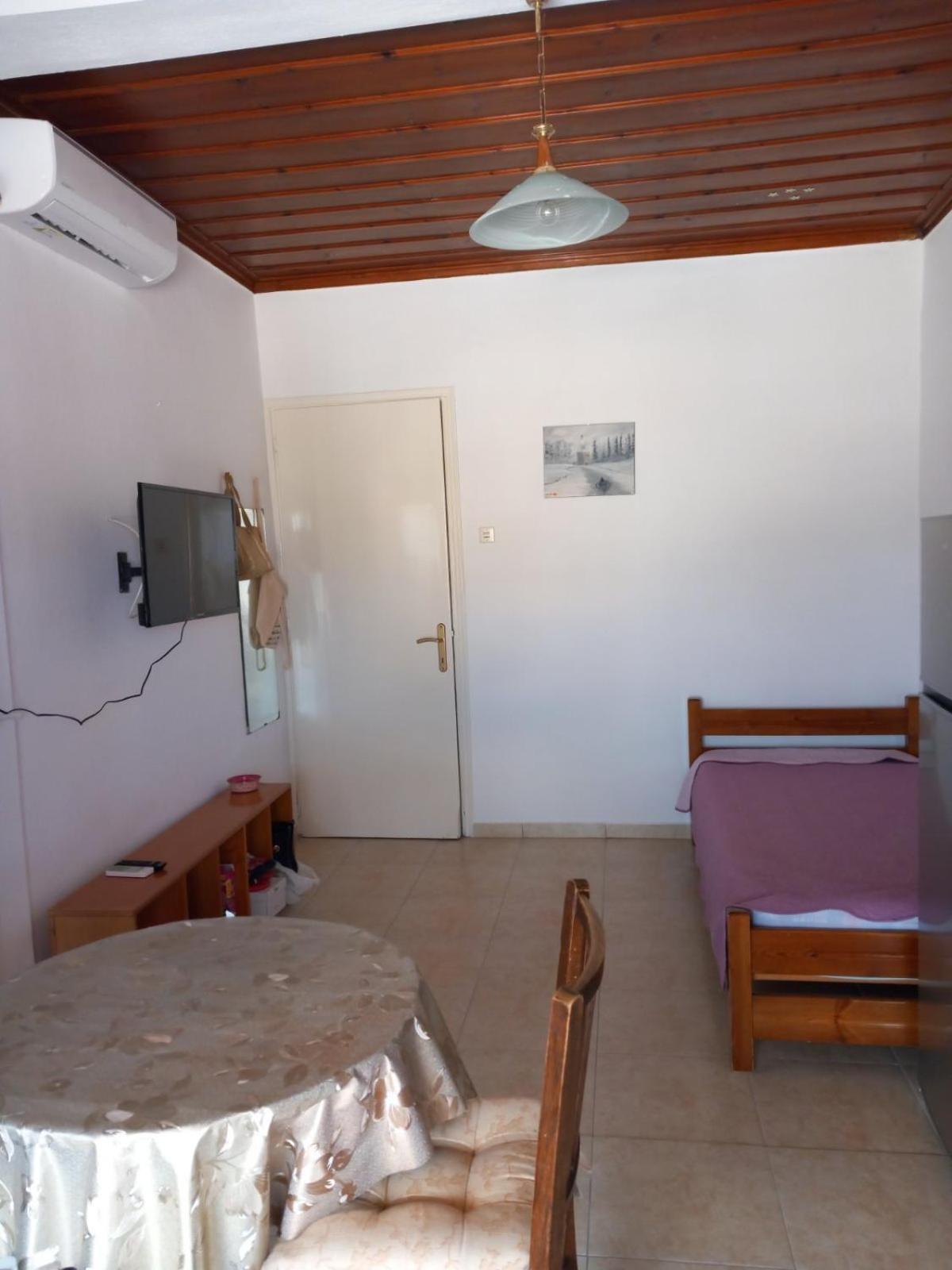 Katerinas Apartmens Skiathos Town Bagian luar foto