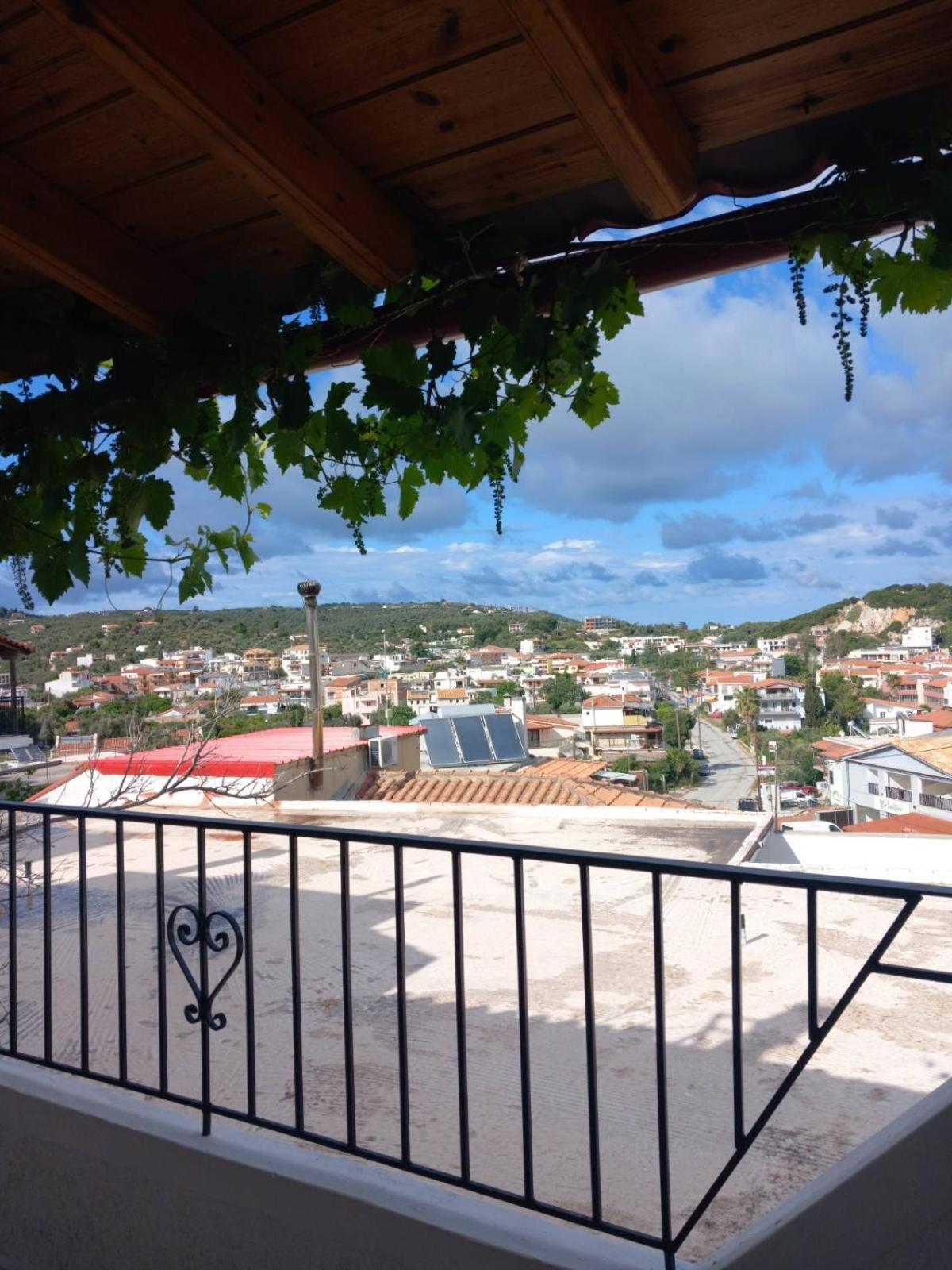 Katerinas Apartmens Skiathos Town Bagian luar foto