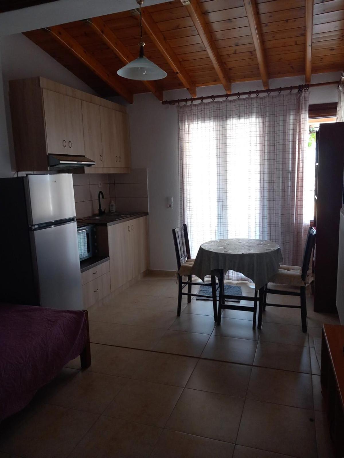 Katerinas Apartmens Skiathos Town Bagian luar foto