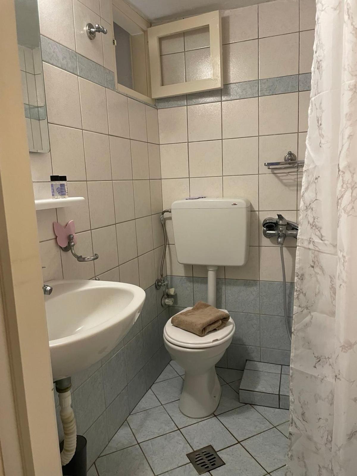 Katerinas Apartmens Skiathos Town Bagian luar foto